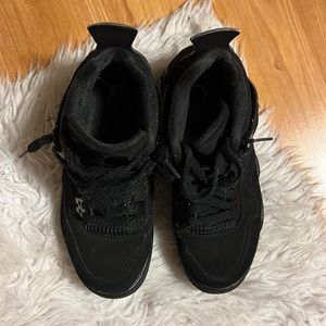 Jordan 4 Retro (Black Cat)